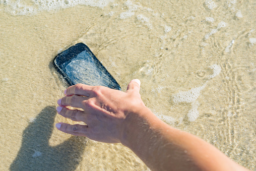 iphone water damage repair