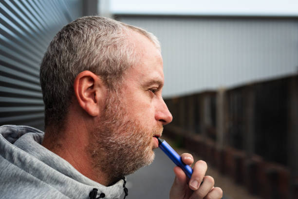 Buying tobacco and tubes online